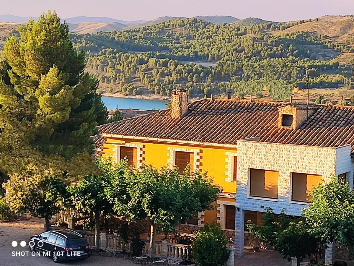 Apartamentos Rurales La Posada De Donato Nuévalos Exteriör bild